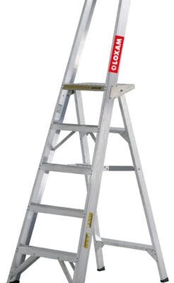 Voor het product "Trap 12 Treden 2.8m" kun je de volgende LSI (Latent Semantic Indexing) en SEO-geoptimaliseerde zoekwoorden gebruiken: ### LSI Zoekwoorden: 1. Steigertrap 12 treden 2. Aluminium trap 2.8 meter 3. Opvouwbare ladder 4. Professionele trap 5. Huishoudtrap 12 treden 6. Veiligheidsladder 7. Hoogte trap 2.8 meter 8. Mobiele trap 9. Trap voor binnen en buiten 10. Ladder met brede treden ### SEO-geoptimaliseerde Zoekwoorden: 1. Trap met 12 treden voor veilig gebruik 2. Stevig en lichtgewicht trap 2.8 meter 3. Bestel opvouwbare trap 12 treden 4. Hoogte ladder voor professioneel gebruik 5. Betrouwbare aluminium trap kopen 6. Geschikte ladder voor